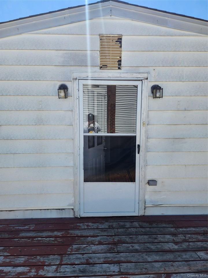 441 Morris Dr - Photo 2 of 15