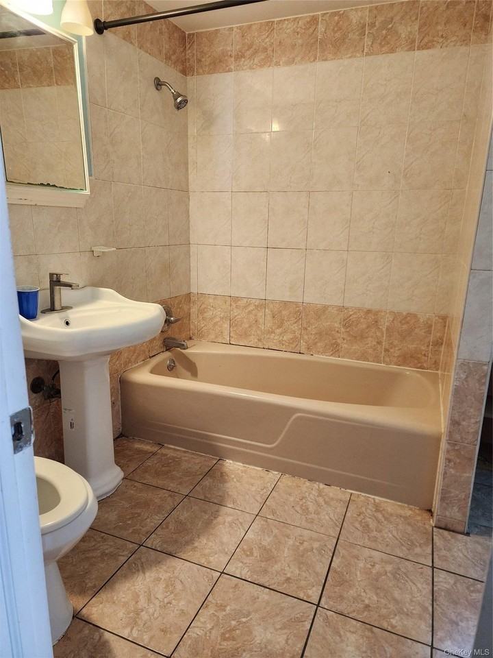 441 Morris Dr - Photo 5 of 15