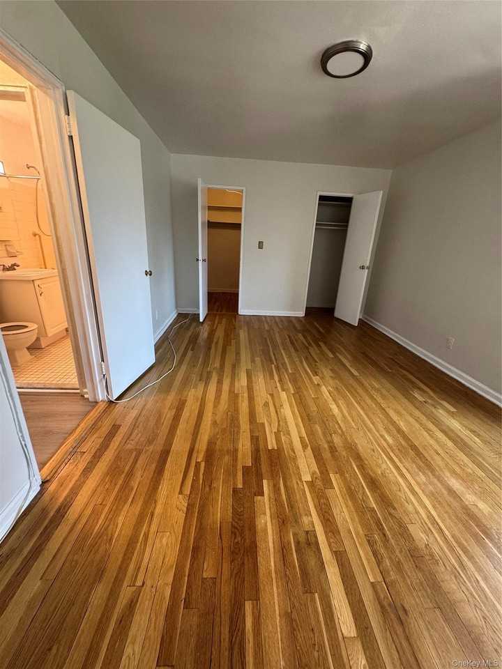 700 Scarsdale Ave #2A - Photo 5 of 18