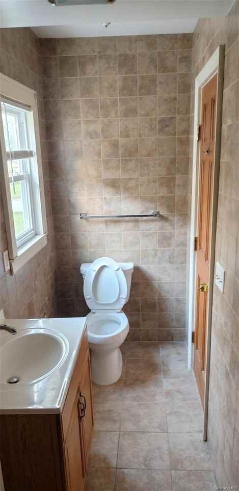 162 5th Ave - Photo 6 of 7