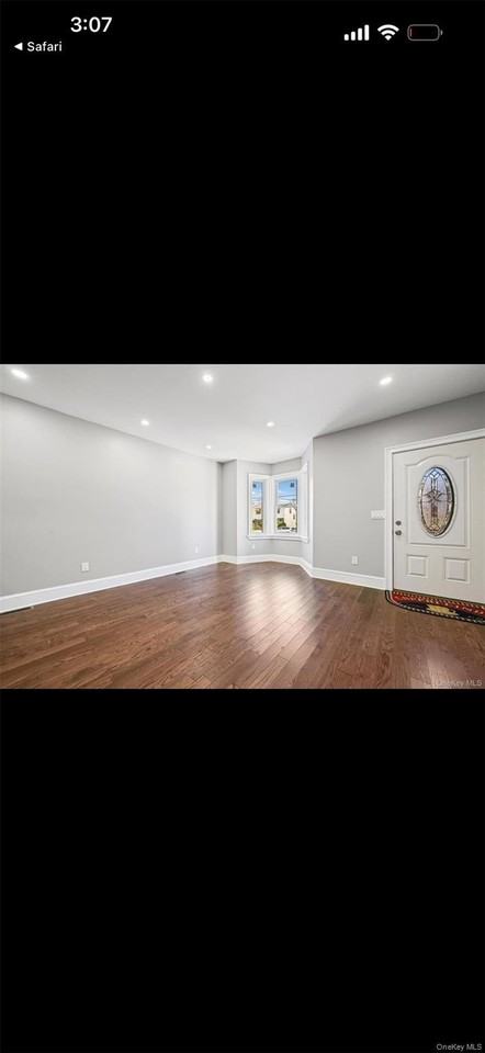 11523 143rd St #1stFL - Photo 2 of 5