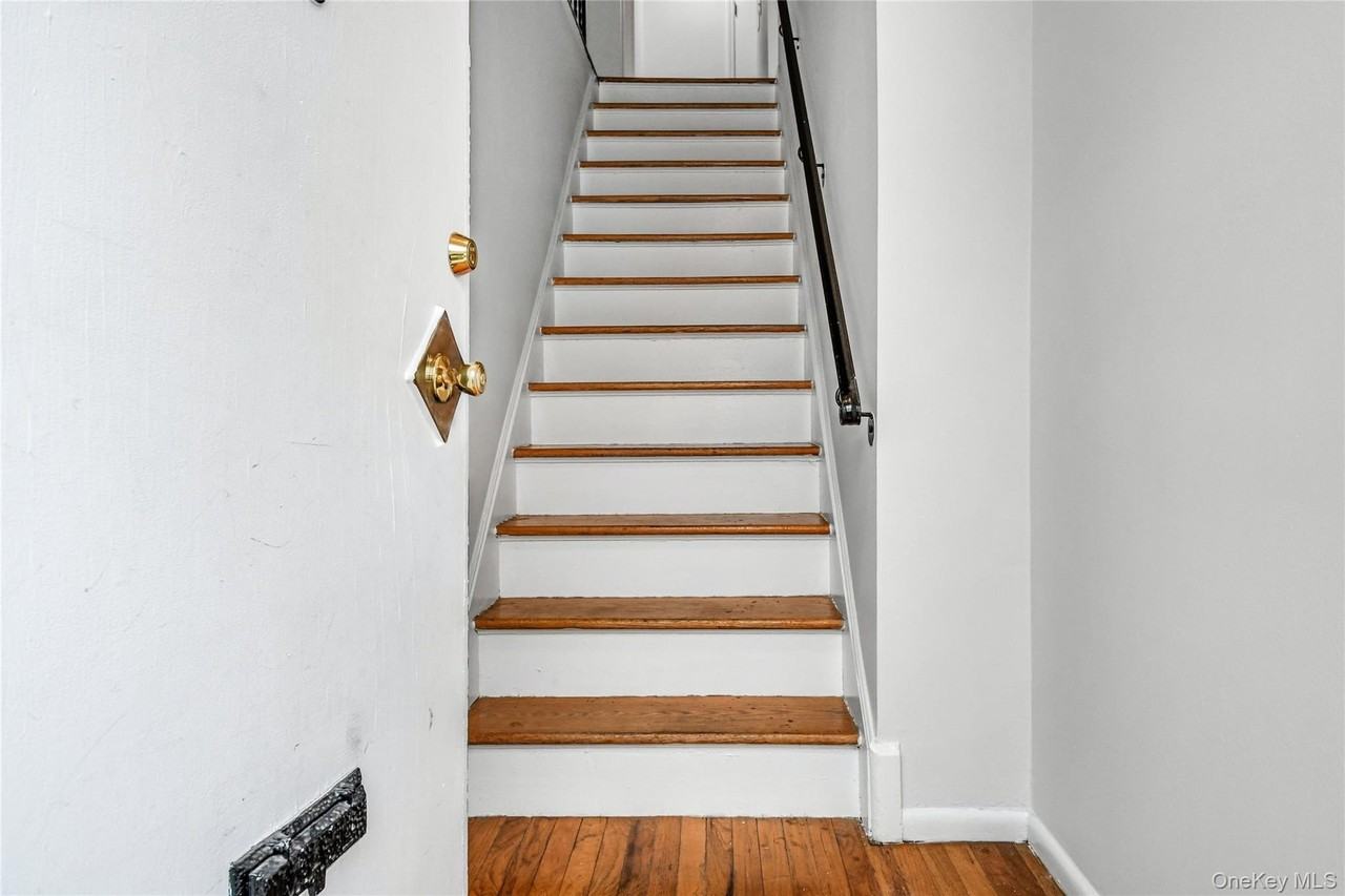 451 Main St - Photo 5 of 15