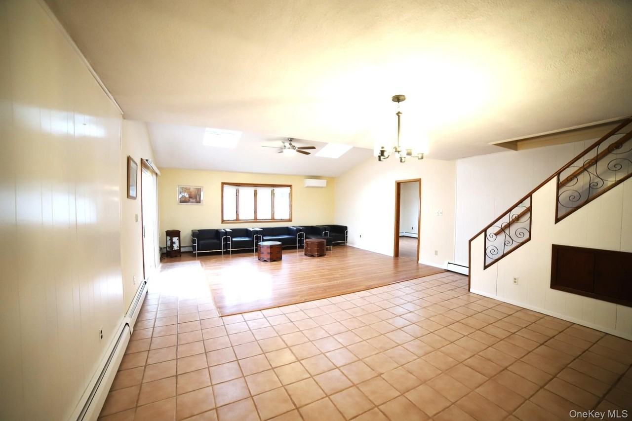 7 Hope Ln - Photo 3 of 15