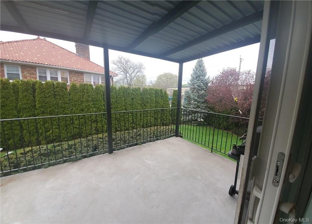 315 Washington Ave #1 - Photo 6 of 29