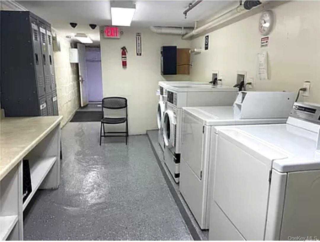 133 Lincoln Ave #C - Photo 4 of 4