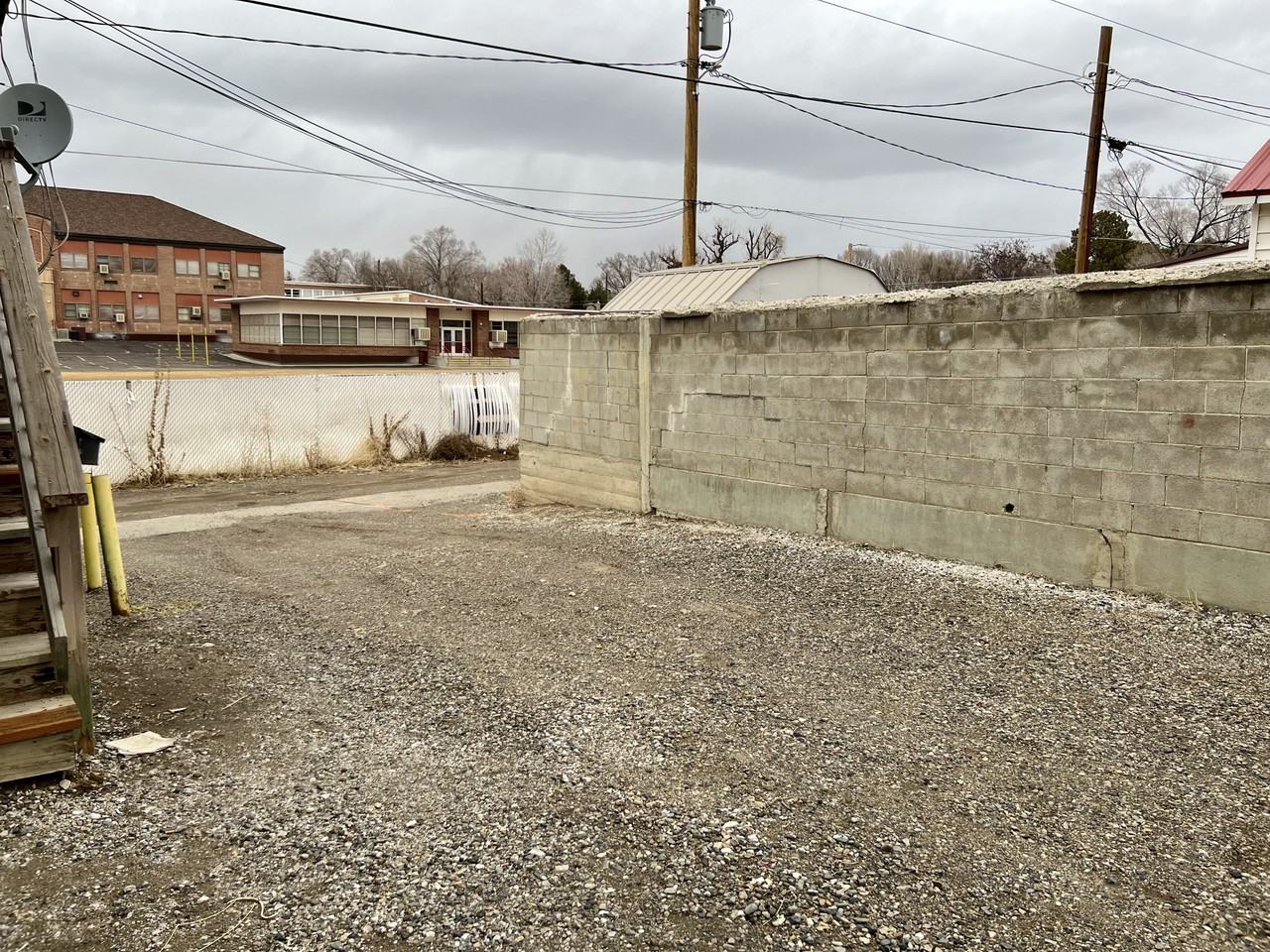 647 Cedar St - Photo 2 of 23