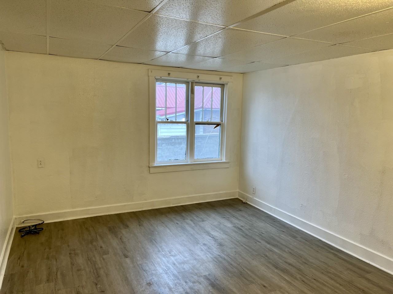 647 Cedar St - Photo 5 of 23