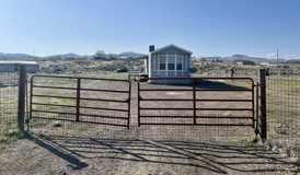 5421 Victory Blvd - Photo 1 of 1