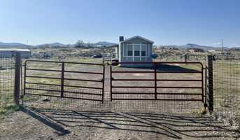 featured image of 5421 Victory Blvd