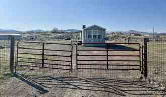 5421 Victory Blvd - Photo 1 of 1