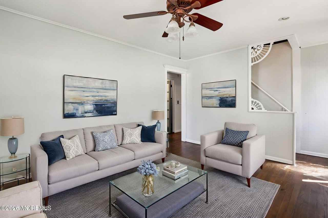 15 Woolley Ave - Photo 5 of 35