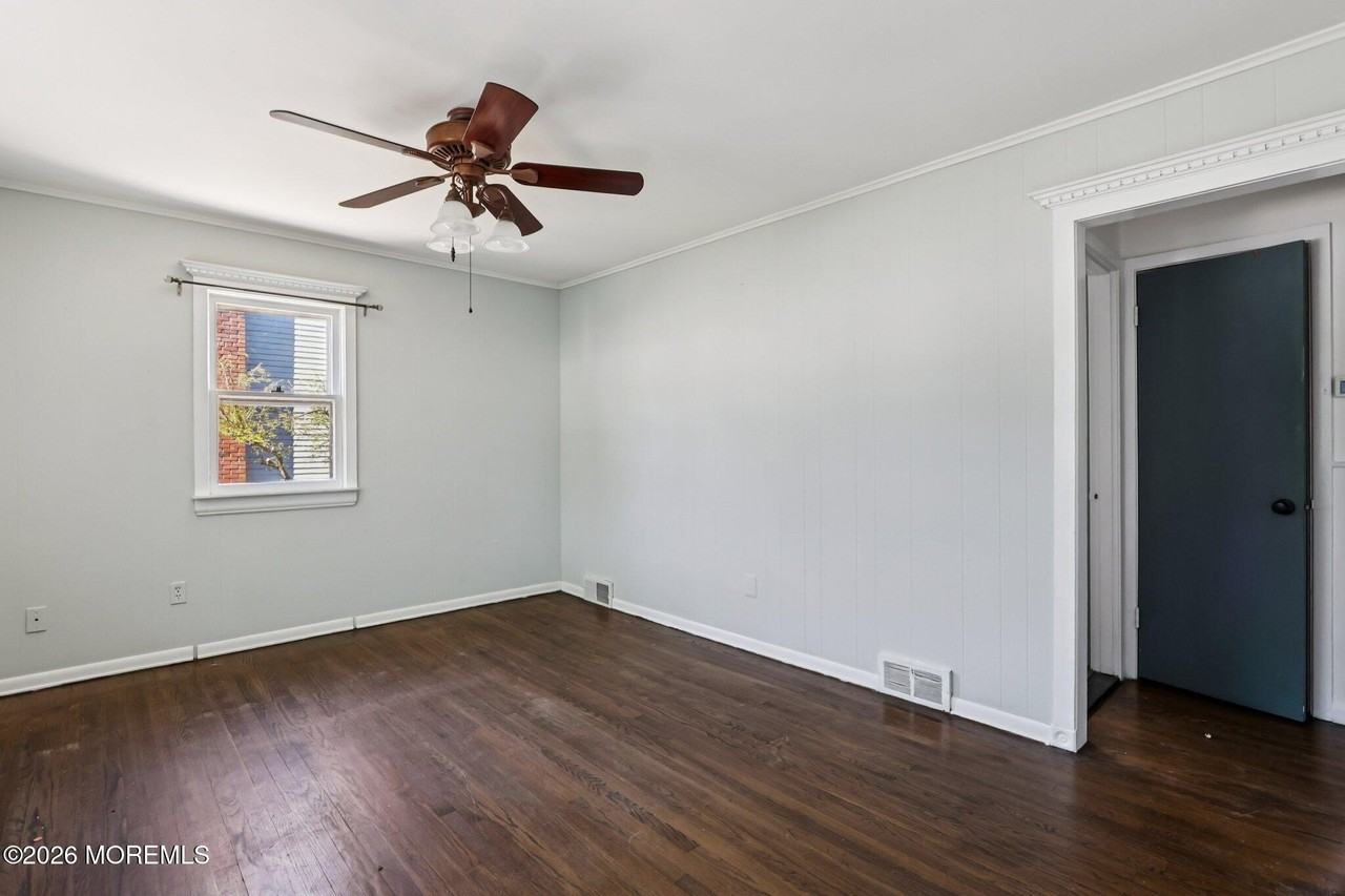 15 Woolley Ave - Photo 6 of 35