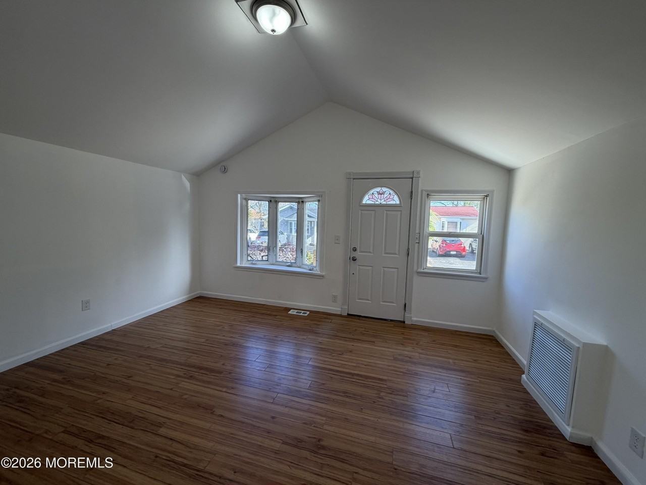 226 Outlook Blvd - Photo 2 of 14