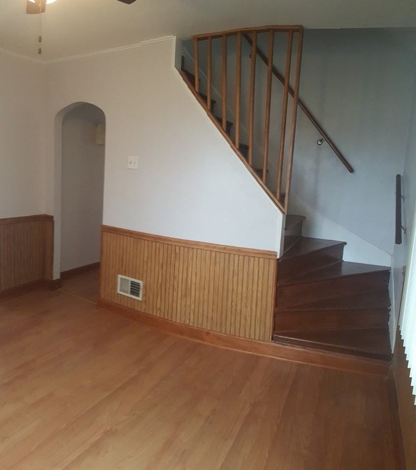 302 S Walnut St - Photo 3 of 8