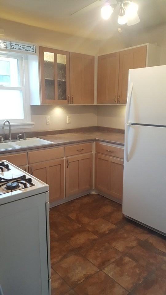 302 S Walnut St - Photo 5 of 8