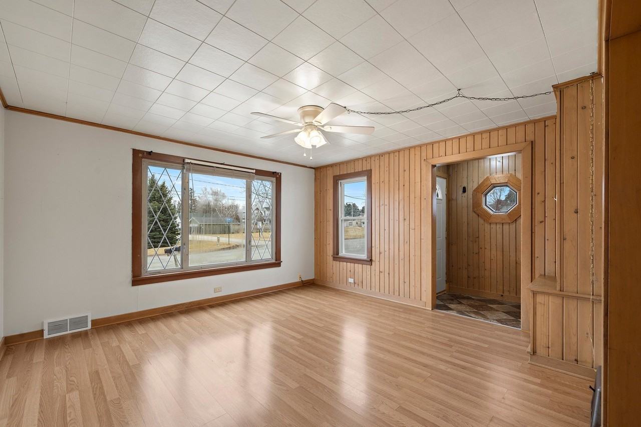 25 E Chestnut Ave #1 - Photo 2 of 12