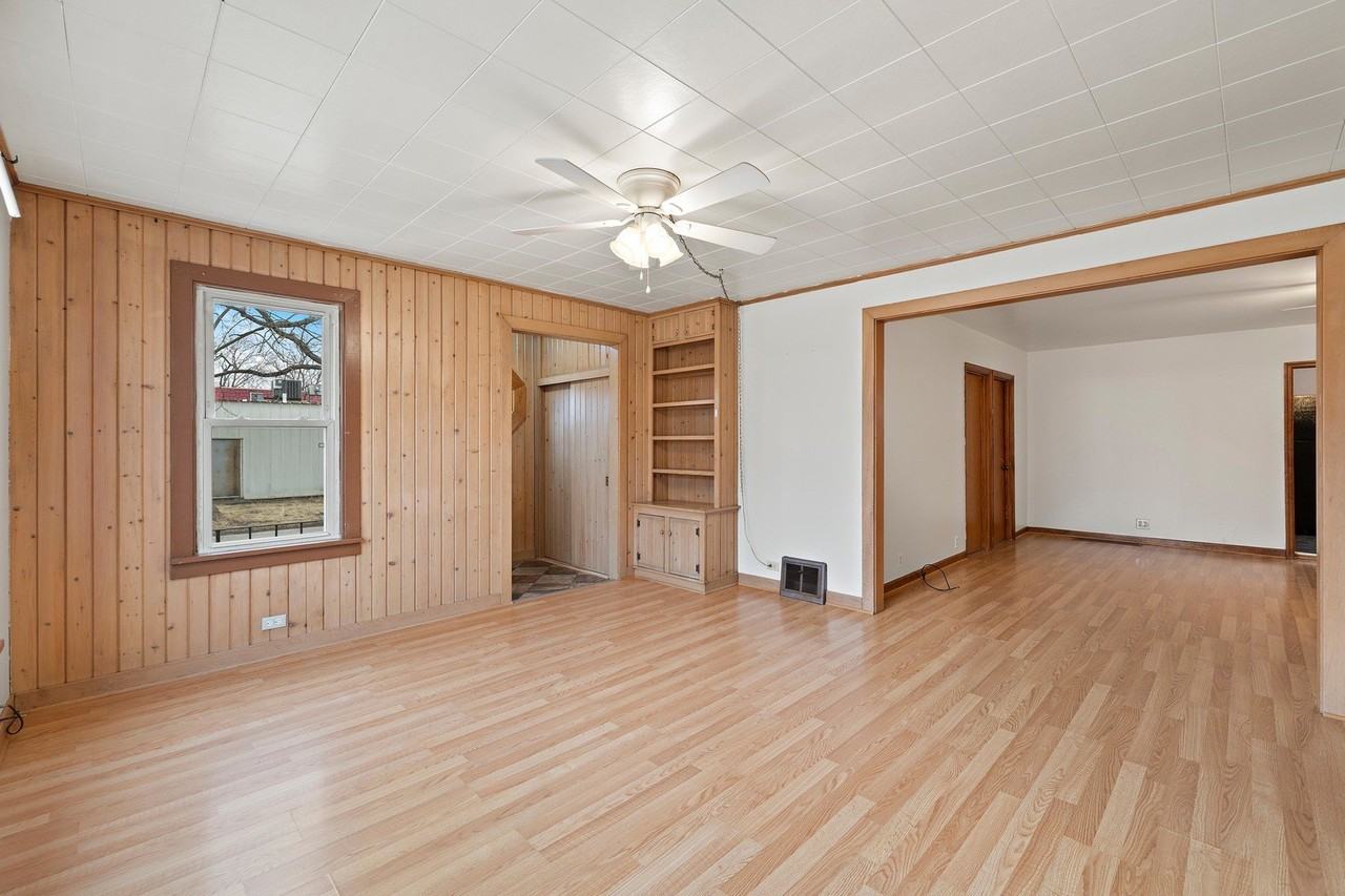 25 E Chestnut Ave #1 - Photo 3 of 12