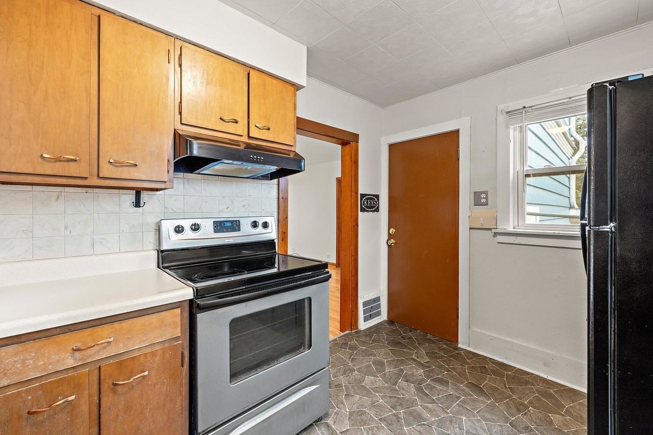 25 E Chestnut Ave #1 - Photo 6 of 12