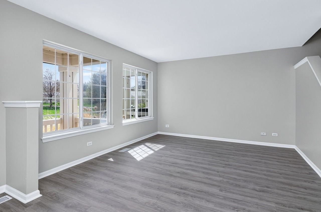 644 Lincoln Station Dr #644 - Photo 3 of 18