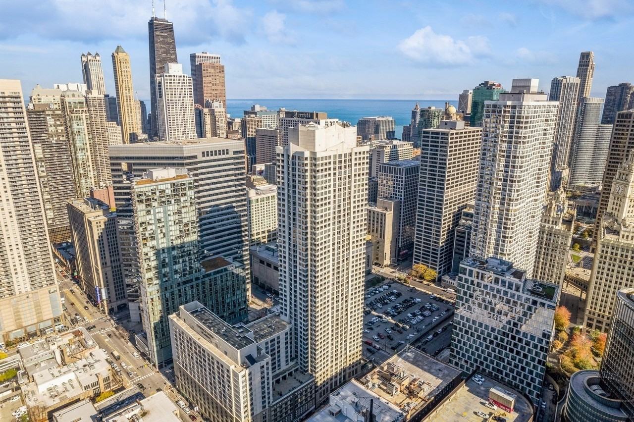 440 N Wabash Ave #2711 - Photo 2 of 39