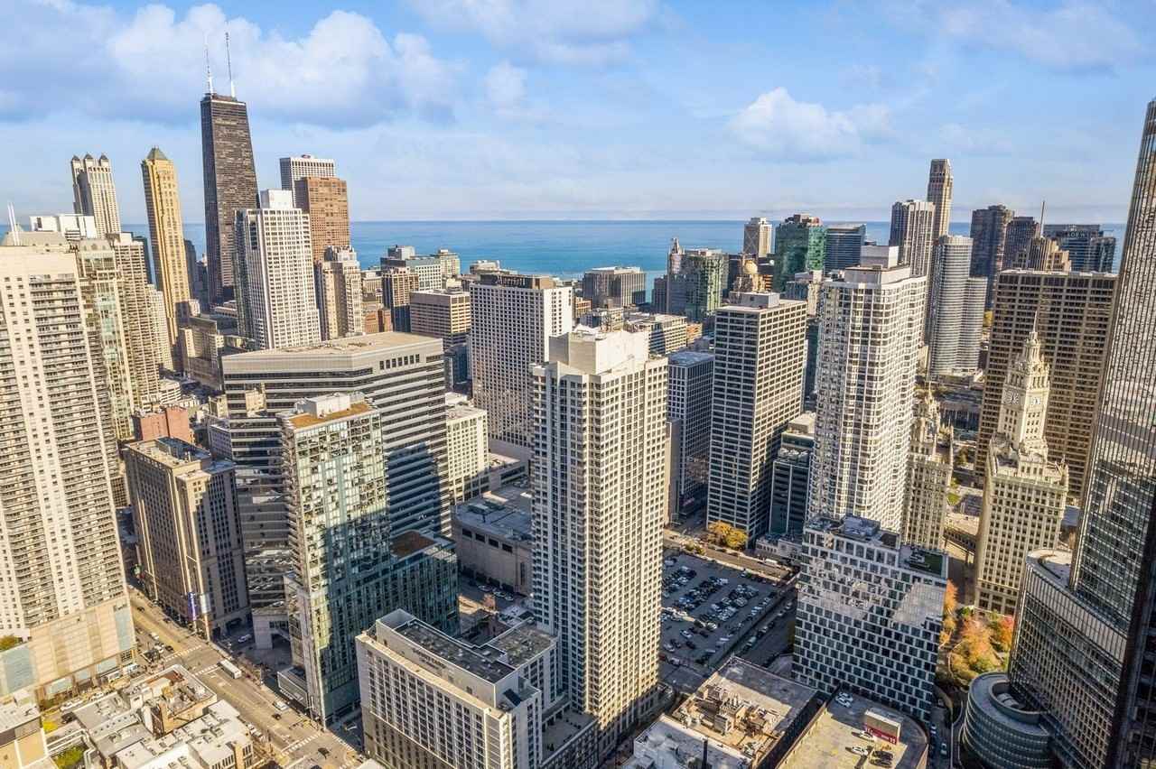 440 N Wabash Ave #2711 - Photo 3 of 39