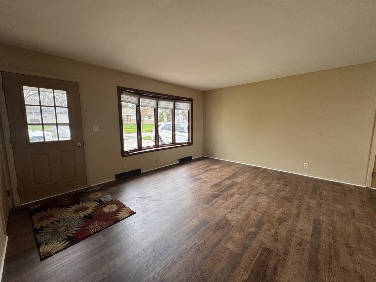 757 Watson Dr - Photo 4 of 17