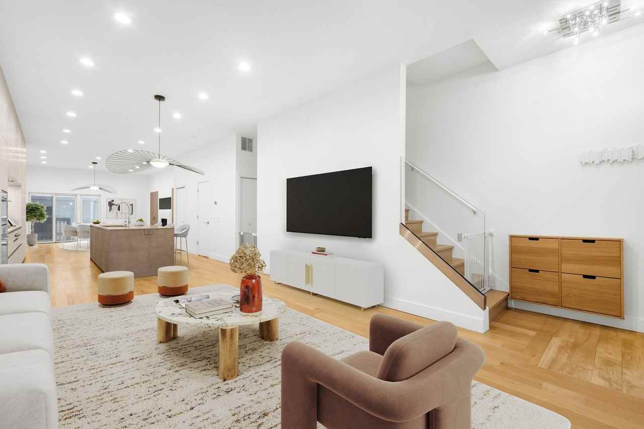 1618 W Pierce Ave - Photo 3 of 35