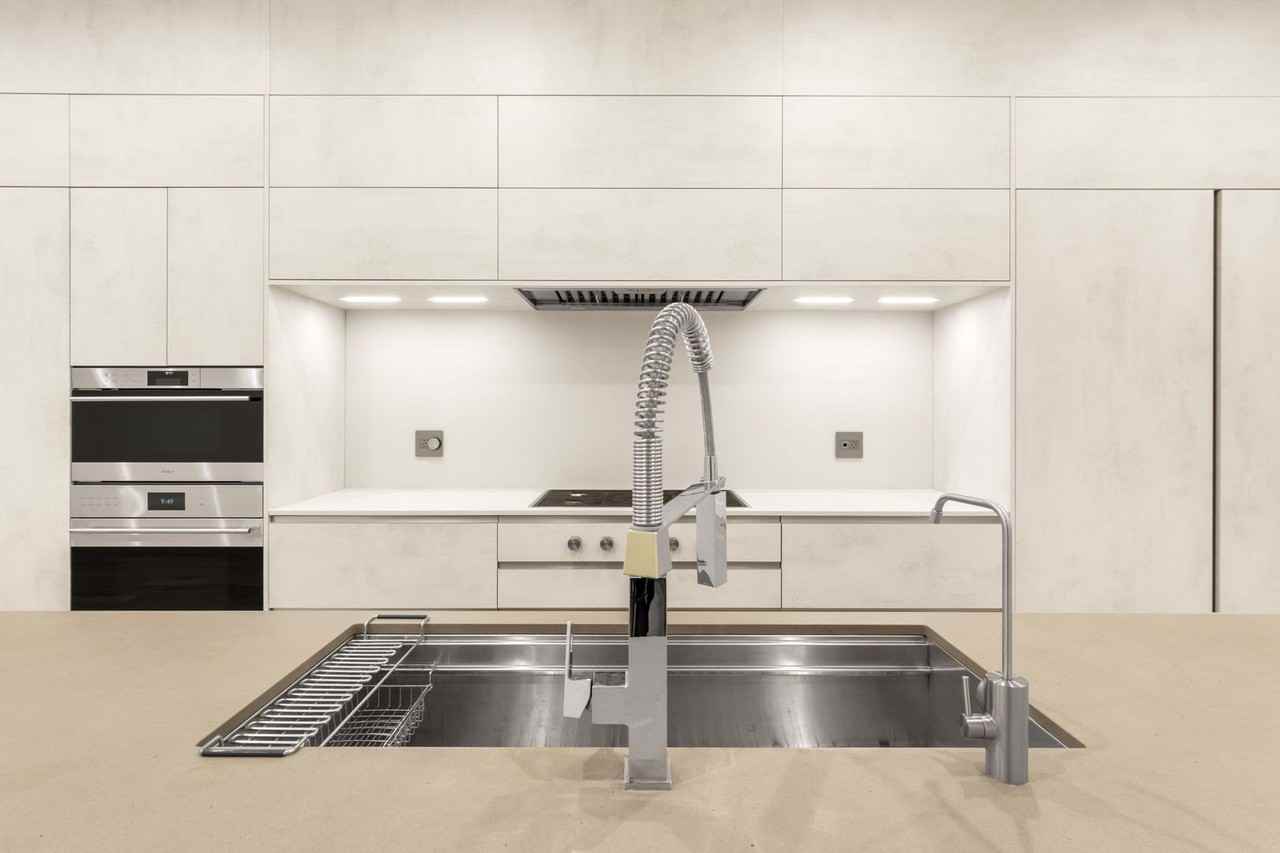 1618 W Pierce Ave - Photo 5 of 35