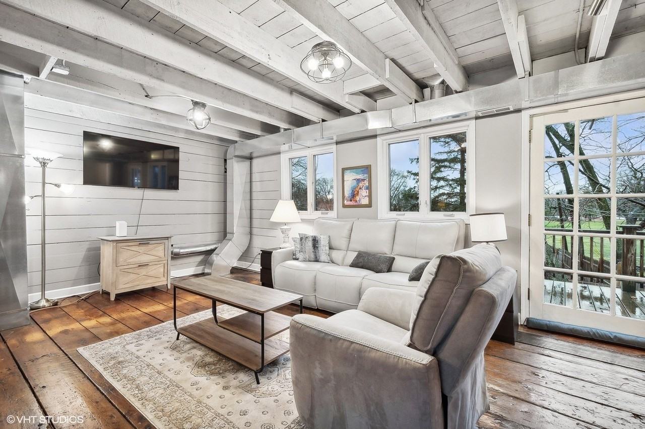 2404 Ridge Ave #CH - Photo 4 of 19