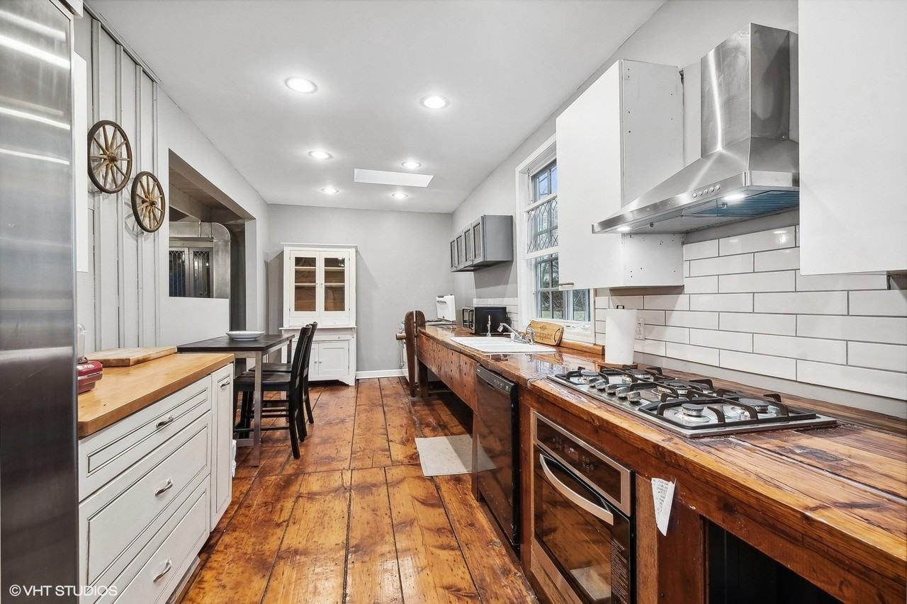 2404 Ridge Ave #CH - Photo 7 of 19