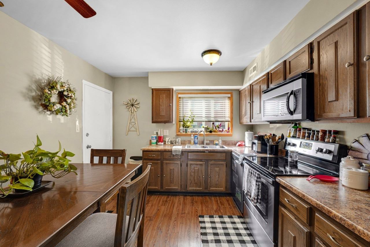 9381 Bay Colony Dr #1N - Photo 7 of 16