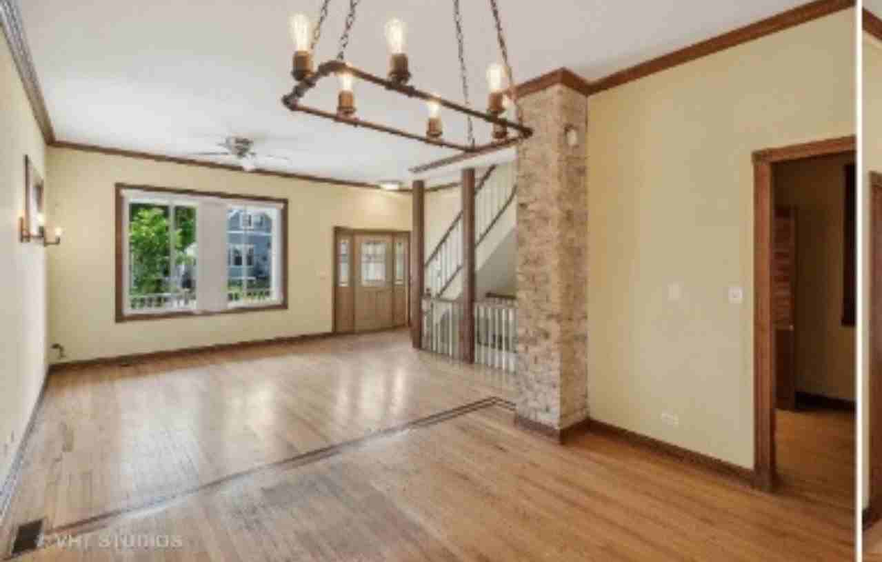 3035 N Leavitt St #1 - Photo 5 of 12