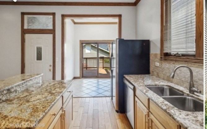 3035 N Leavitt St #1 - Photo 6 of 12