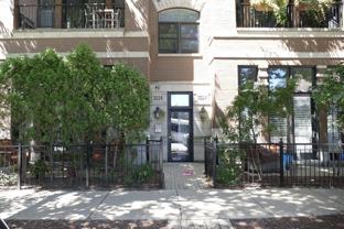 3024 N Sheffield Ave #3S - Photo 1 of 1