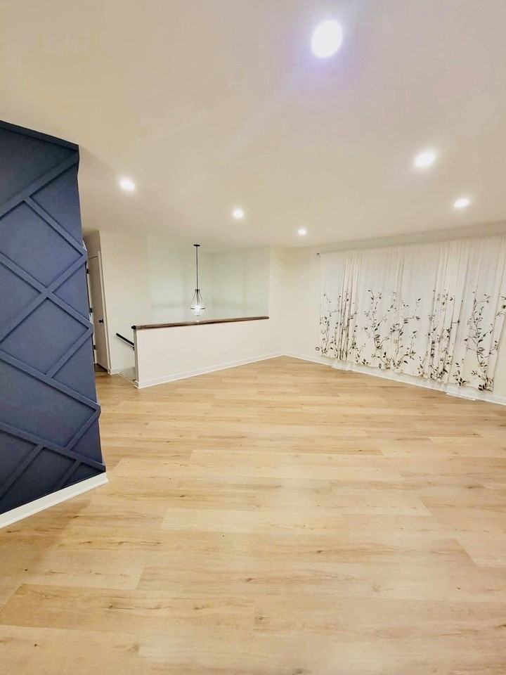 25640 W Glade Dr - Photo 3 of 17