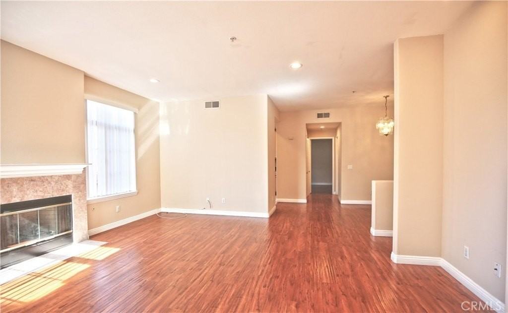327 San Marcos St #D - Photo 5 of 17