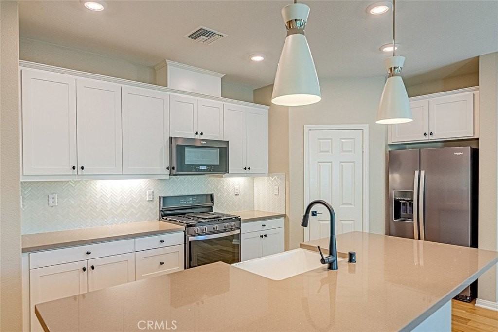 1705 Almond Tree Pl - Photo 4 of 32