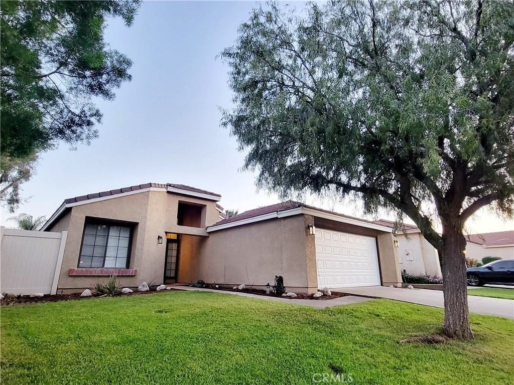 28973 Willow Creek Ln - Photo 3 of 50