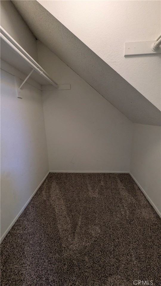 1637 English Pl - Photo 5 of 17