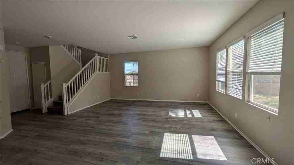 28623 Avalon Ave - Photo 4 of 18