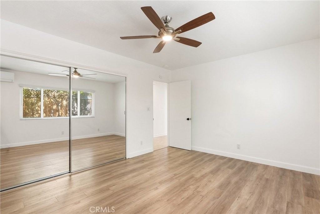 384 16th Pl Apt B - Photo 7 of 16