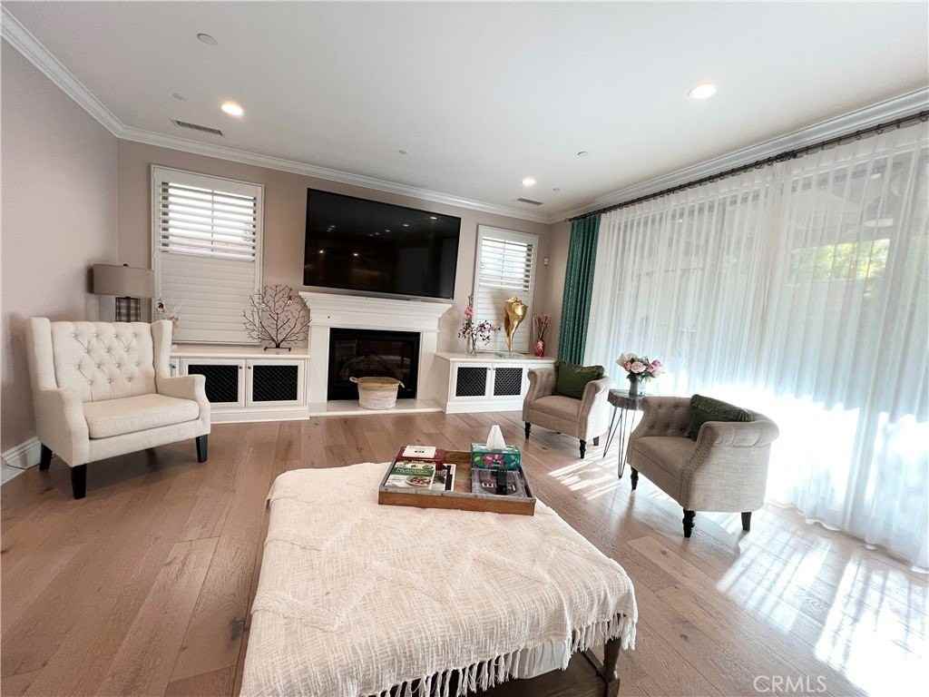 76 Weston - Photo 4 of 22