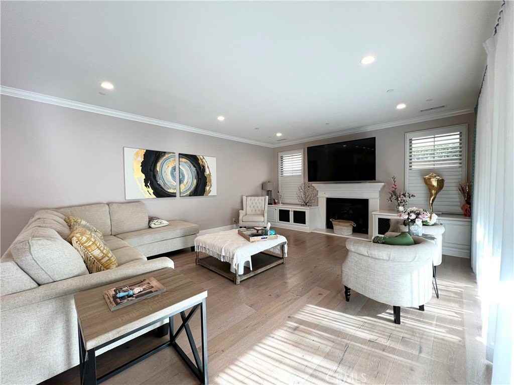 76 Weston - Photo 5 of 22