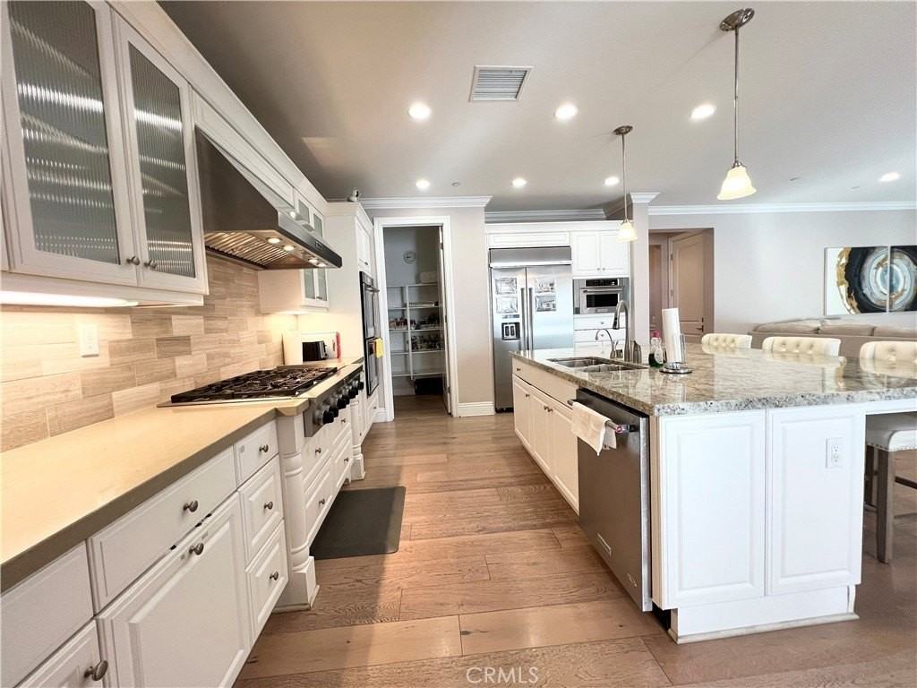 76 Weston - Photo 7 of 22