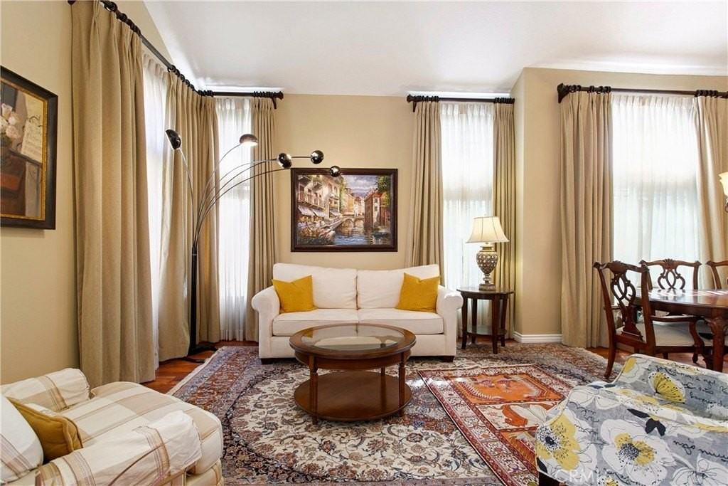 28921 Via Pasatiempo - Photo 6 of 41