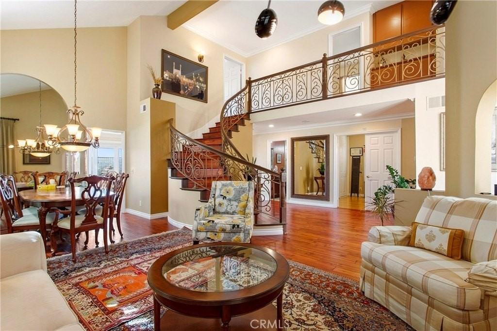 28921 Via Pasatiempo - Photo 7 of 41