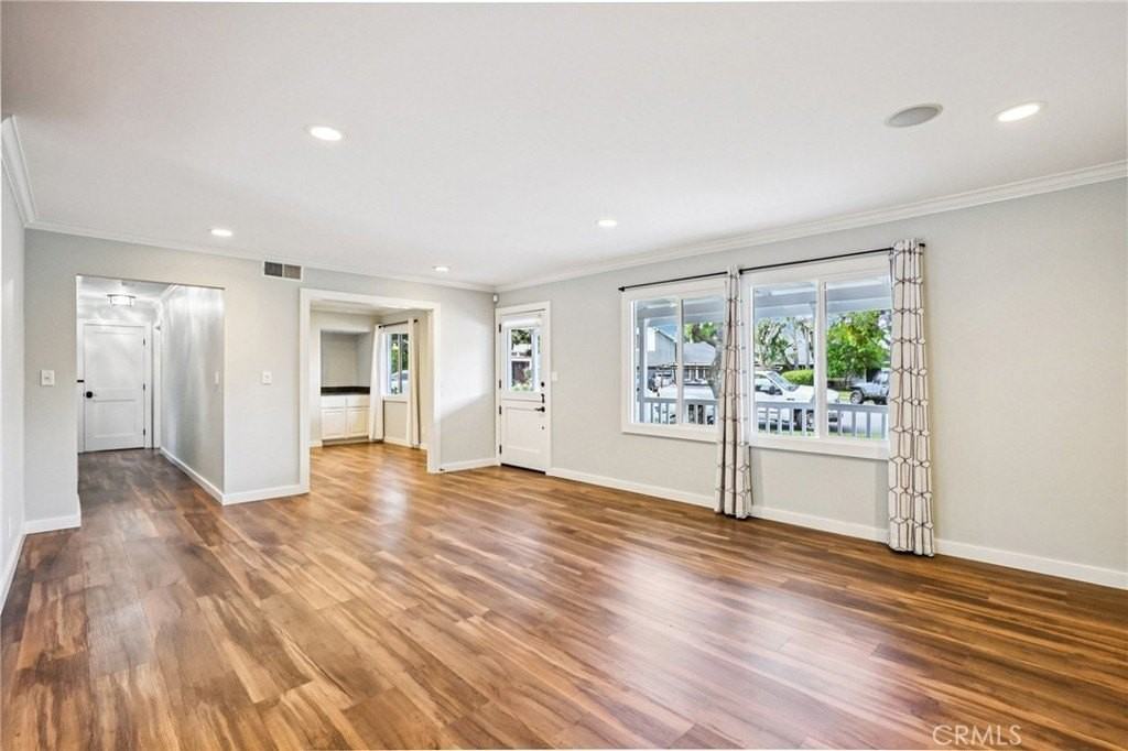 1742 Bonaire Way - Photo 6 of 50