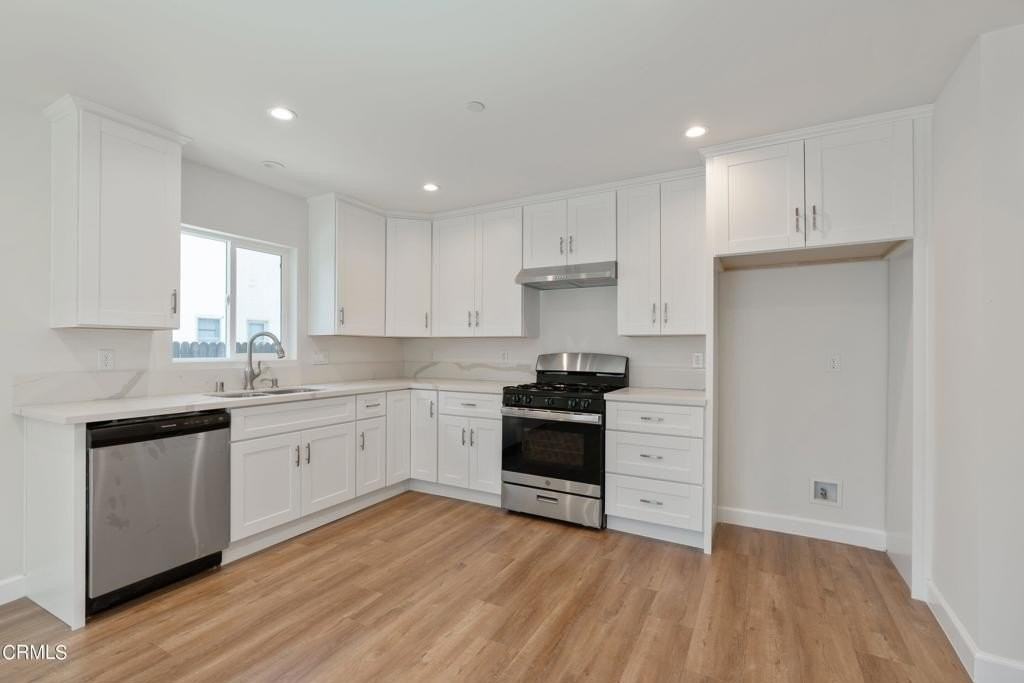 5423 Ash St - Photo 5 of 14
