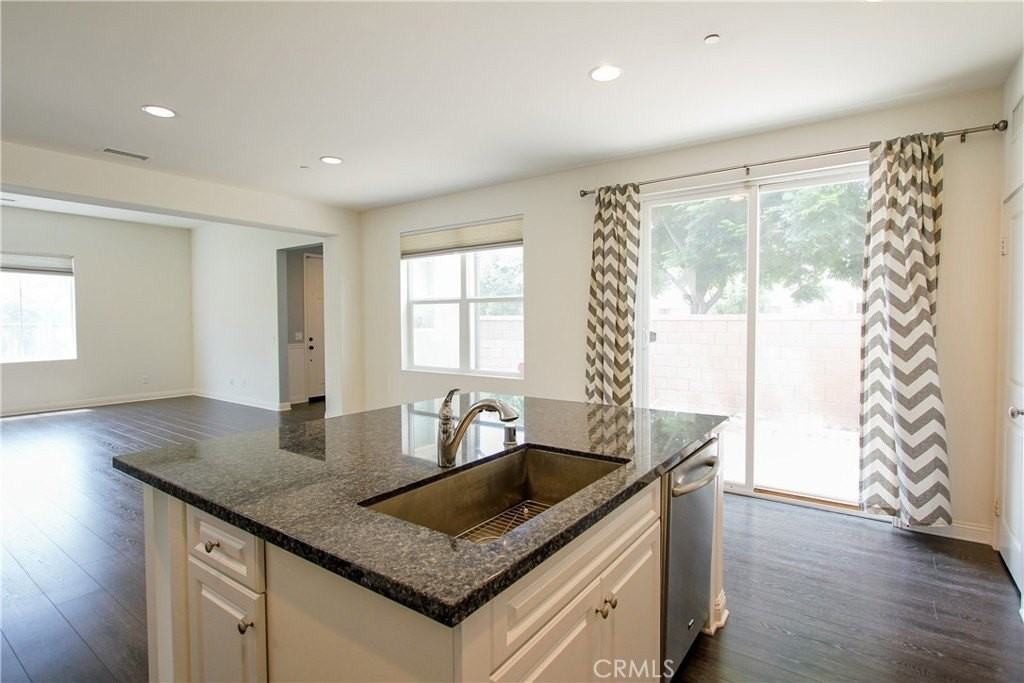 3981 E Heritage Ln - Photo 6 of 32