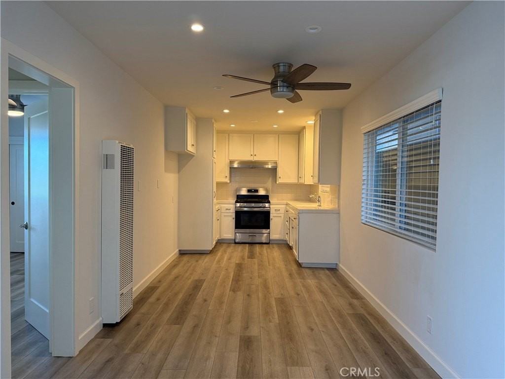 657 W 24th St #1 - Photo 3 of 10